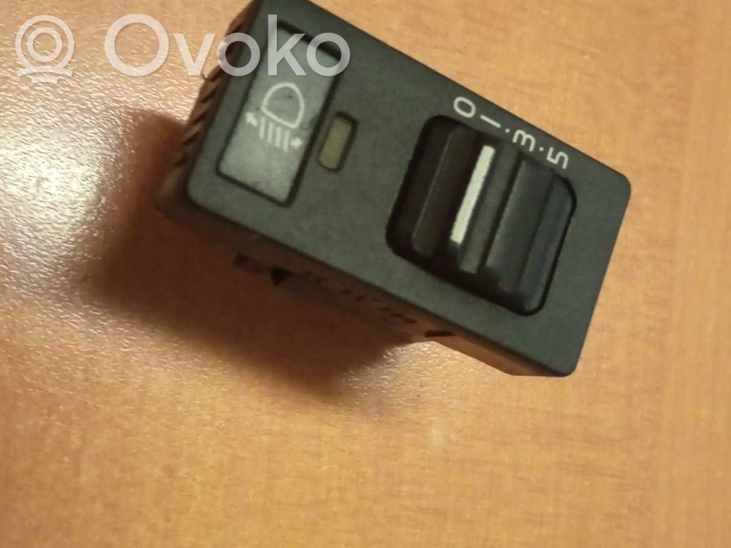 Headlight level height control switch   04000300