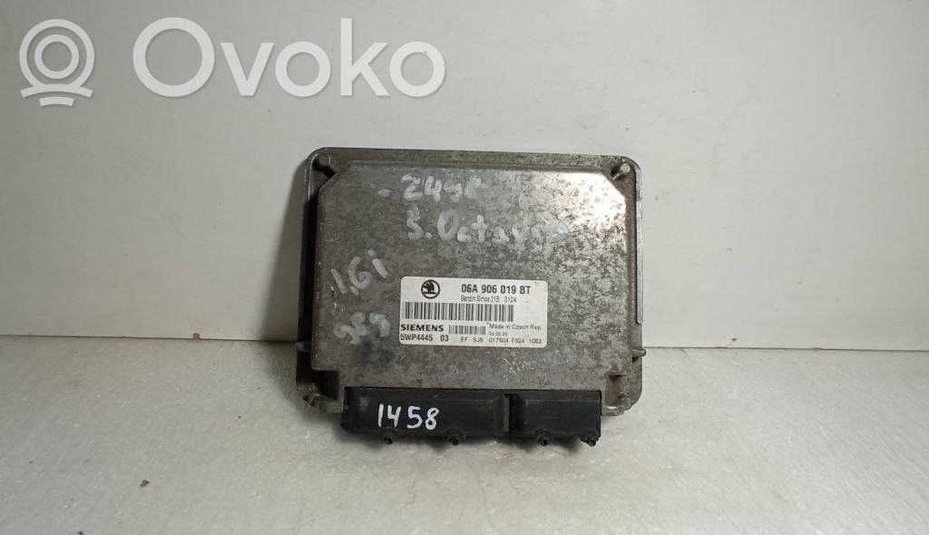 Engine control unit/module   06A906019BT,5WP44454,21B3124