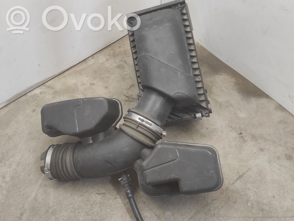 Ford Explorer V Įsiurbimo rezonatorius 