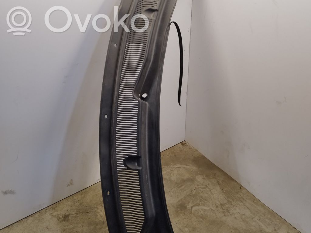 Ford Explorer V Wiper trim 