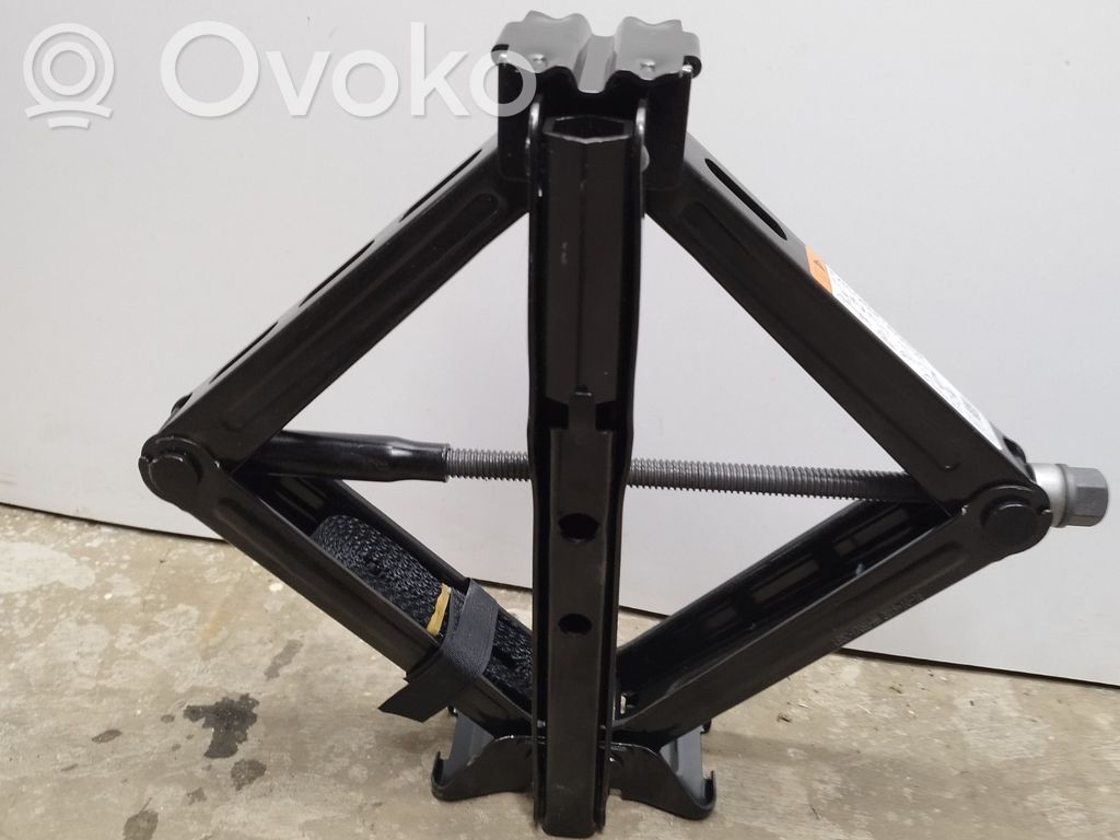 Ford Explorer VI Lift Jack 