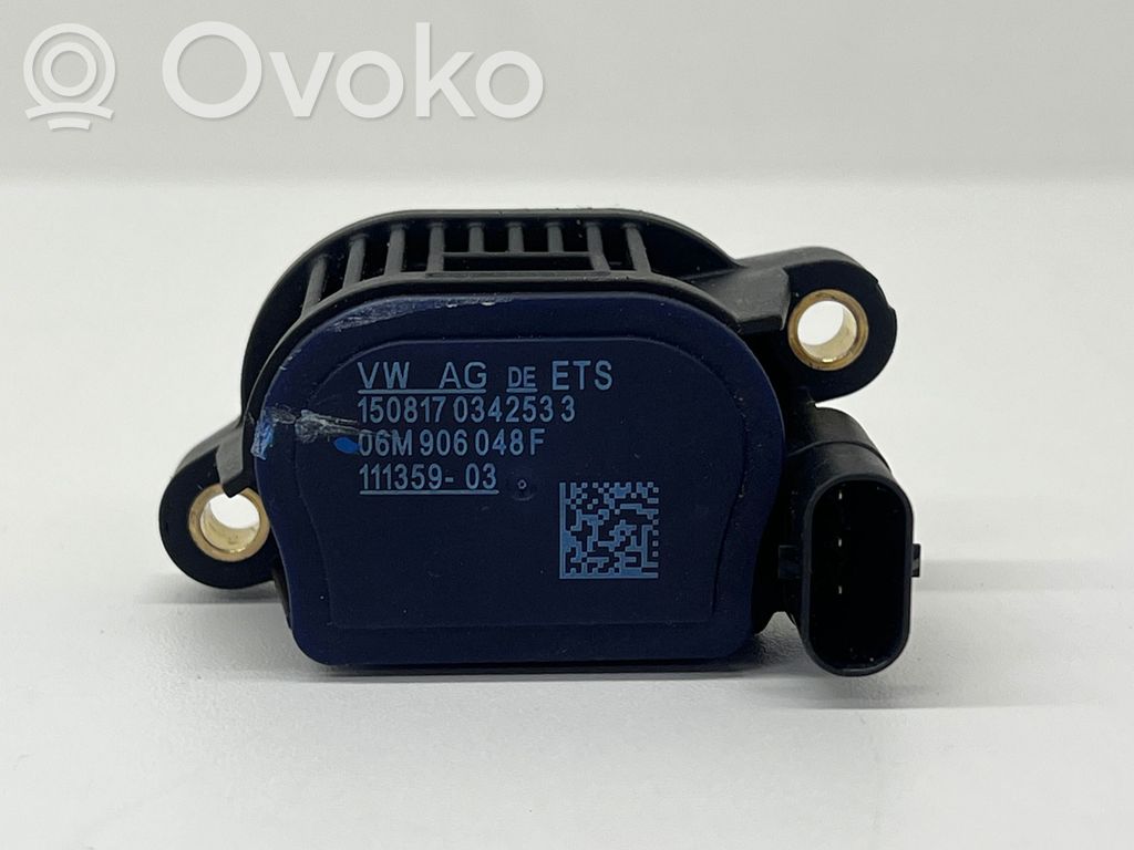 Audi A4 S4 B9 8W Steuerventil Nockenwelle 