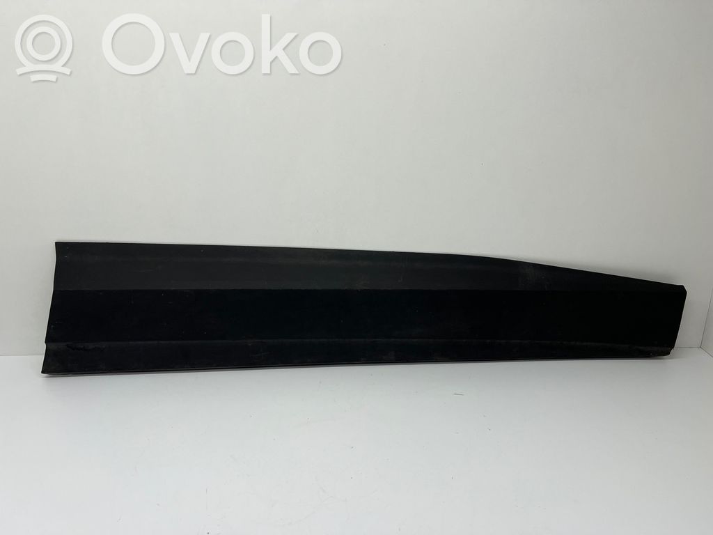 Listwa drzwi przednich   89A853960