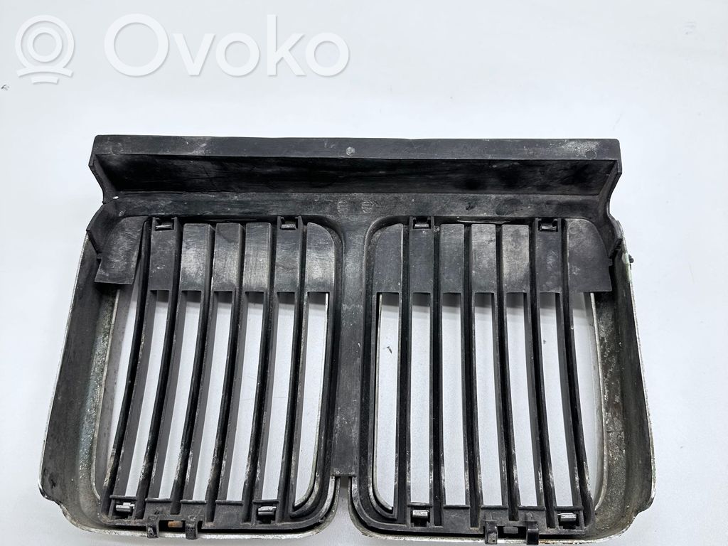 BMW 3 E30 Front grill 