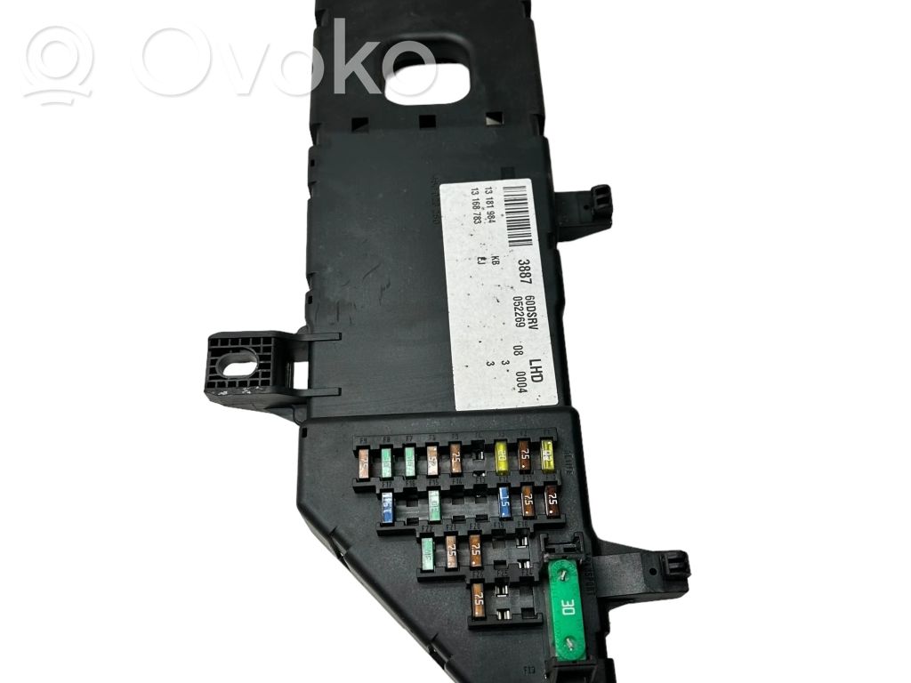 Opel Vectra C Drošinātāju bloks 