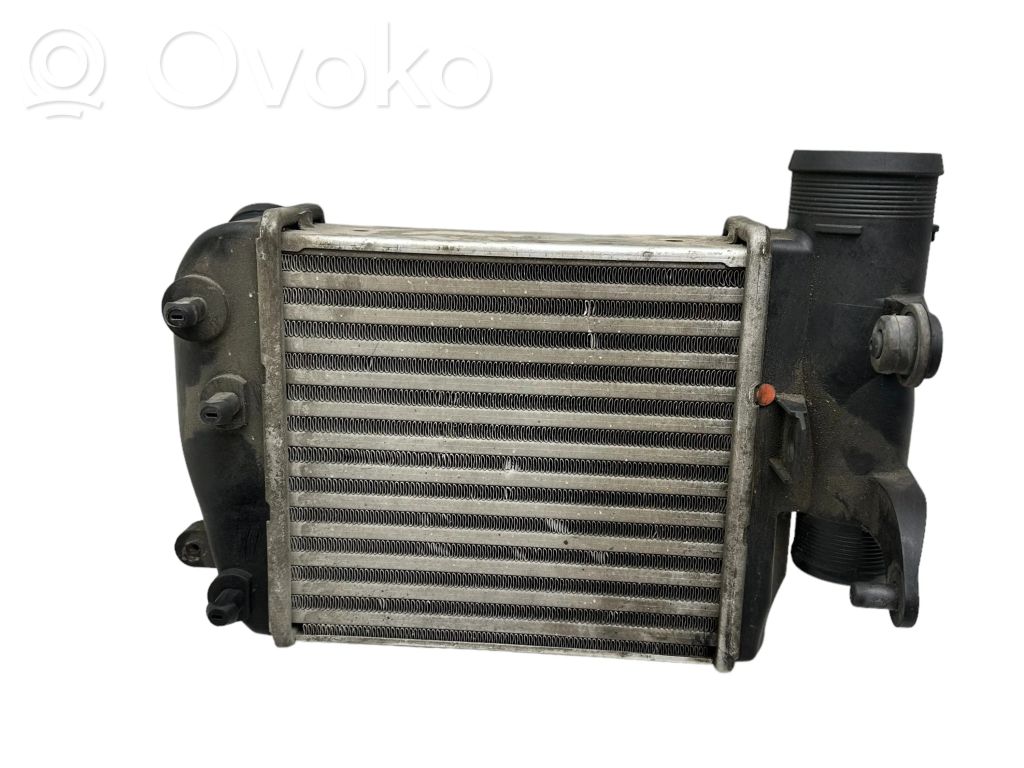 Audi A6 S6 C6 4F Interkūlerio radiatorius 