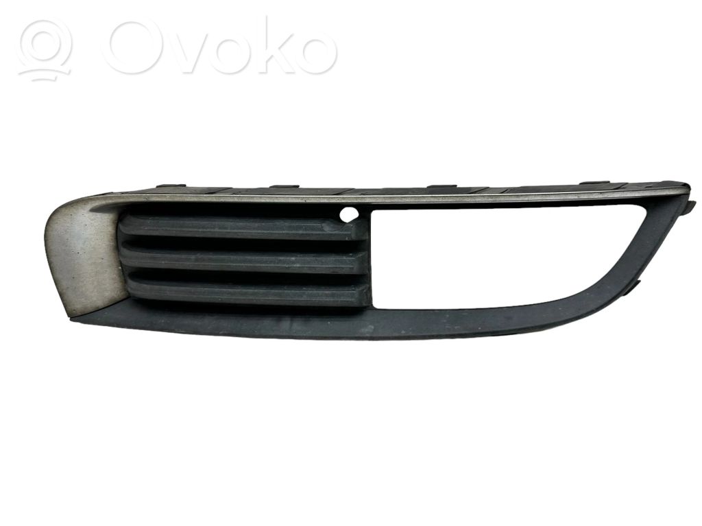Opel Insignia A Etupuskurin alempi jäähdytinsäleikkö 