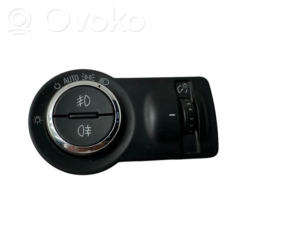 Opel Insignia A Light switch 