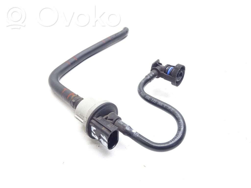 Audi A3 S3 8V Tuyau d'alimentation conduite de carburant 