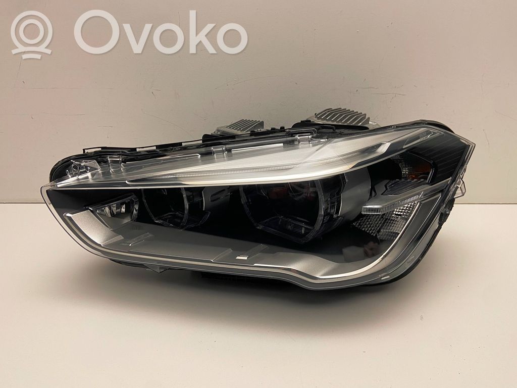 BMW X1 F48 F49 Lampa przednia 