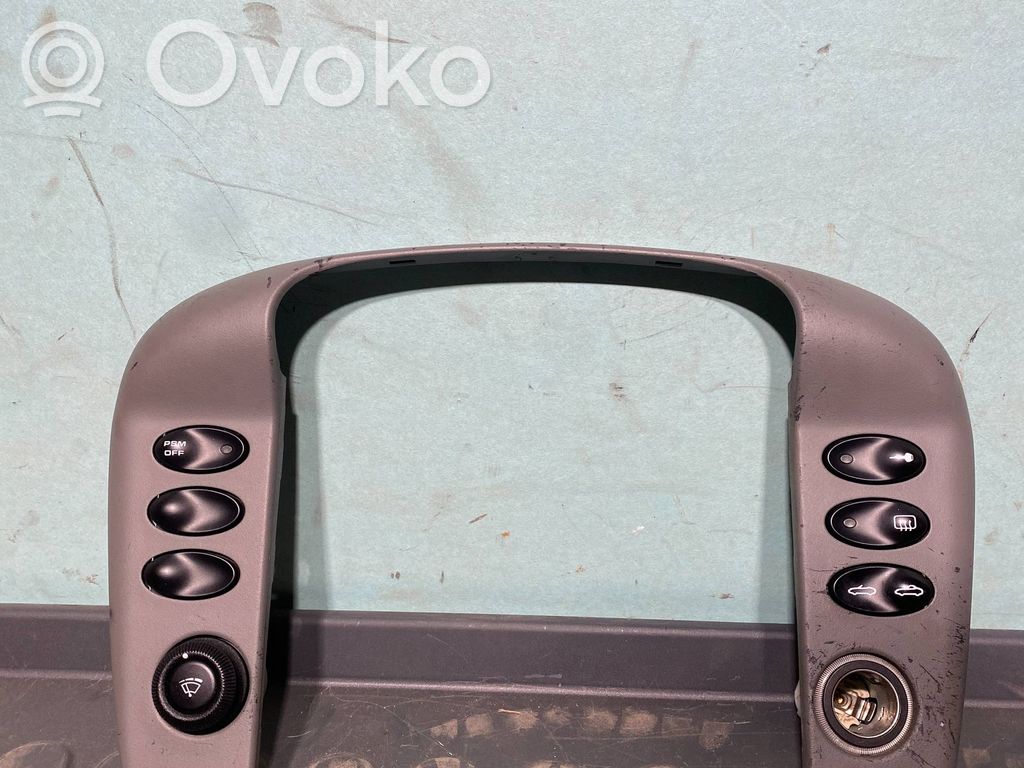 Porsche 911 996 Kojelaudan hansikaslokeron lista 