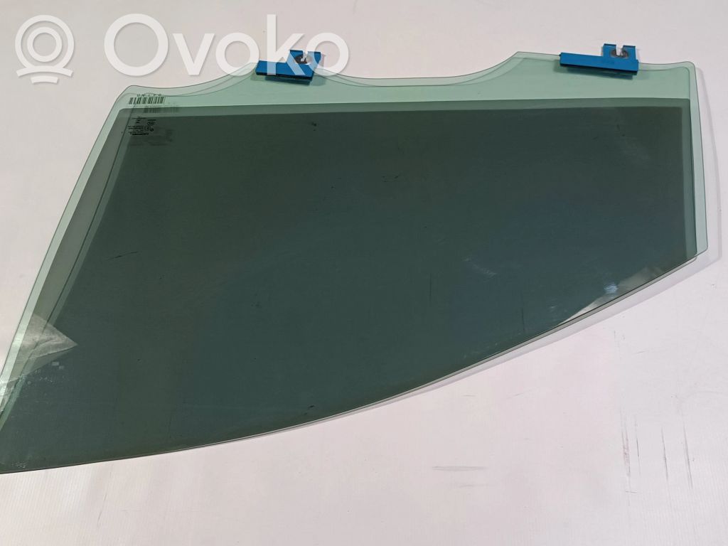 Chrysler Pacifica Front door window glass four-door 