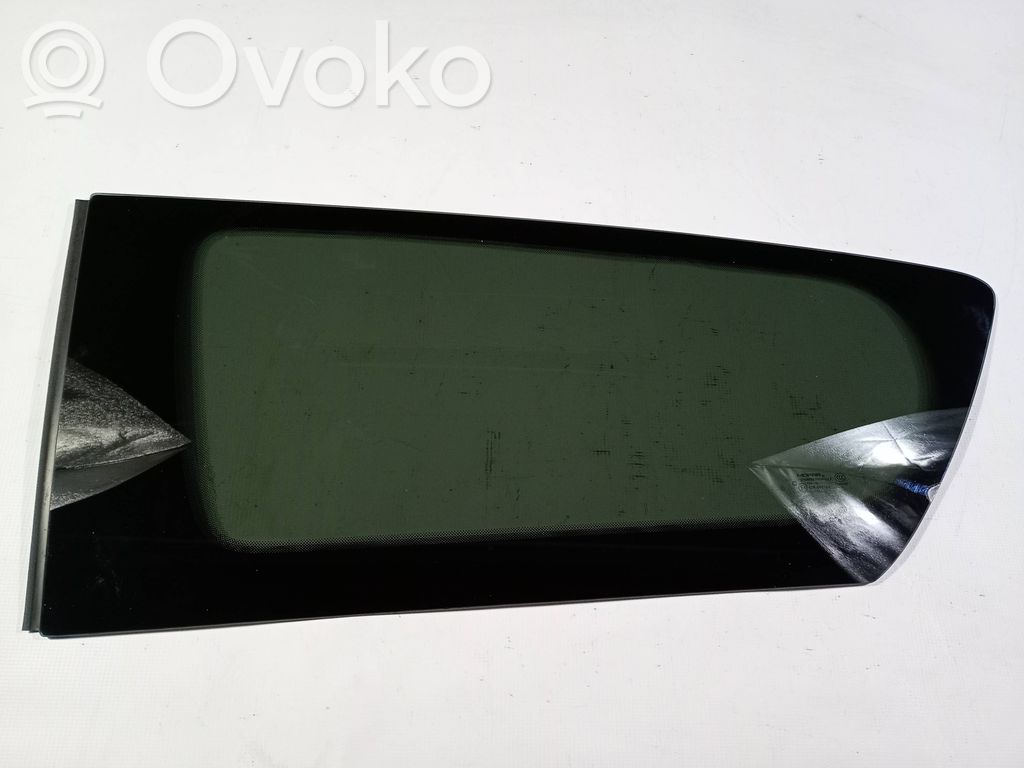 Rear side window   P68238495AC