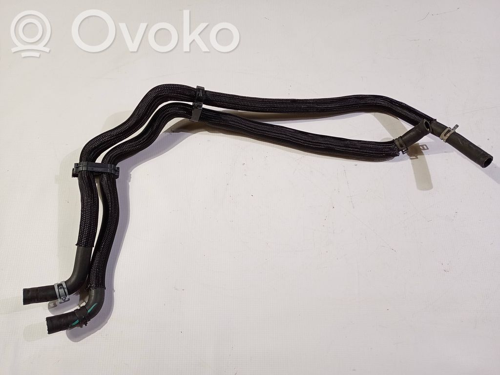 Dodge RAM Tuyau de liquide de refroidissement moteur 