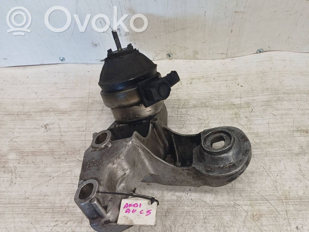 Engine mounting bracket   4B0199351B