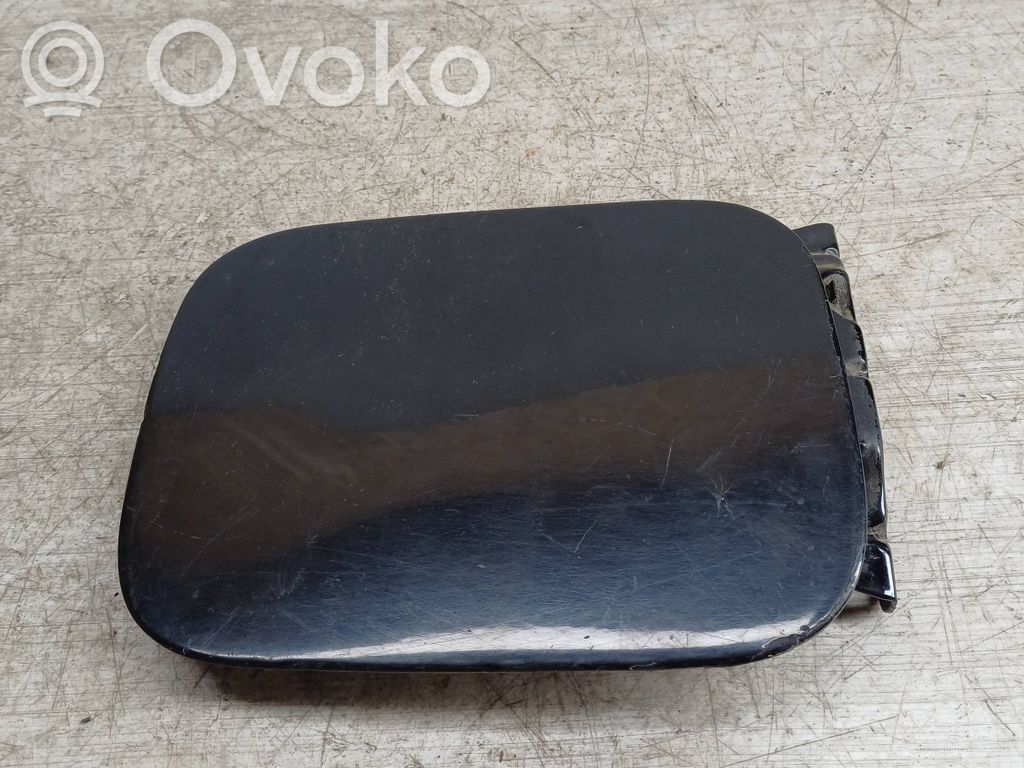 Audi A4 S4 B5 8D Polttoainesäiliön korkki 