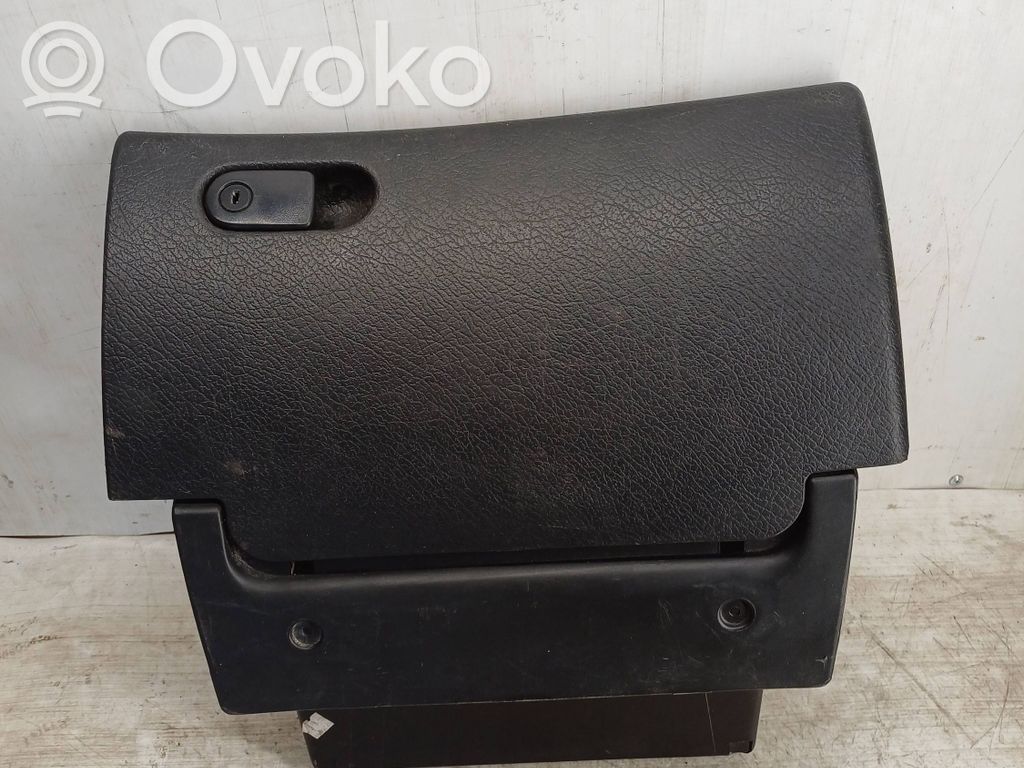 Opel Vectra B Daiktadėžė 