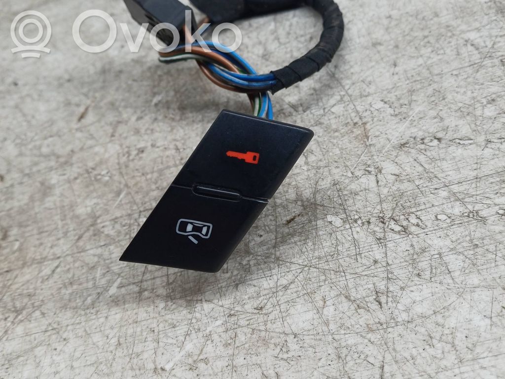 Audi A6 S6 C5 4B Central locking switch button 
