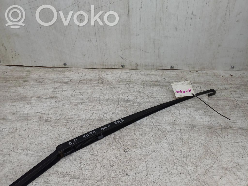 BMW 3 E46 Front wiper blade arm 