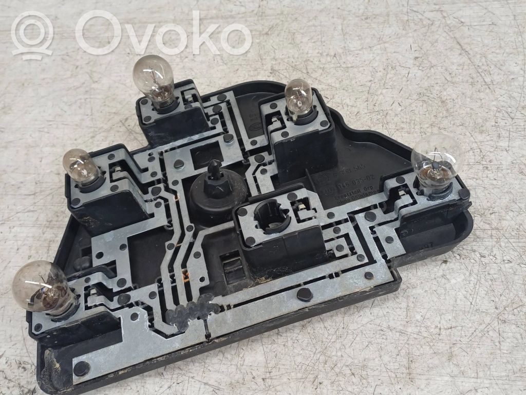 BMW 5 E39 Tail light bulb cover holder 