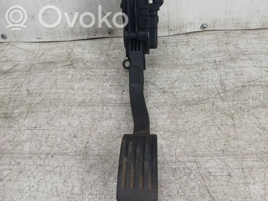 Ford Focus C-MAX Akceleratoriaus pedalas 