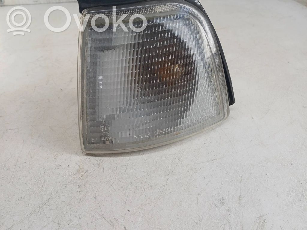 Audi 80 90 B3 Front indicator light 