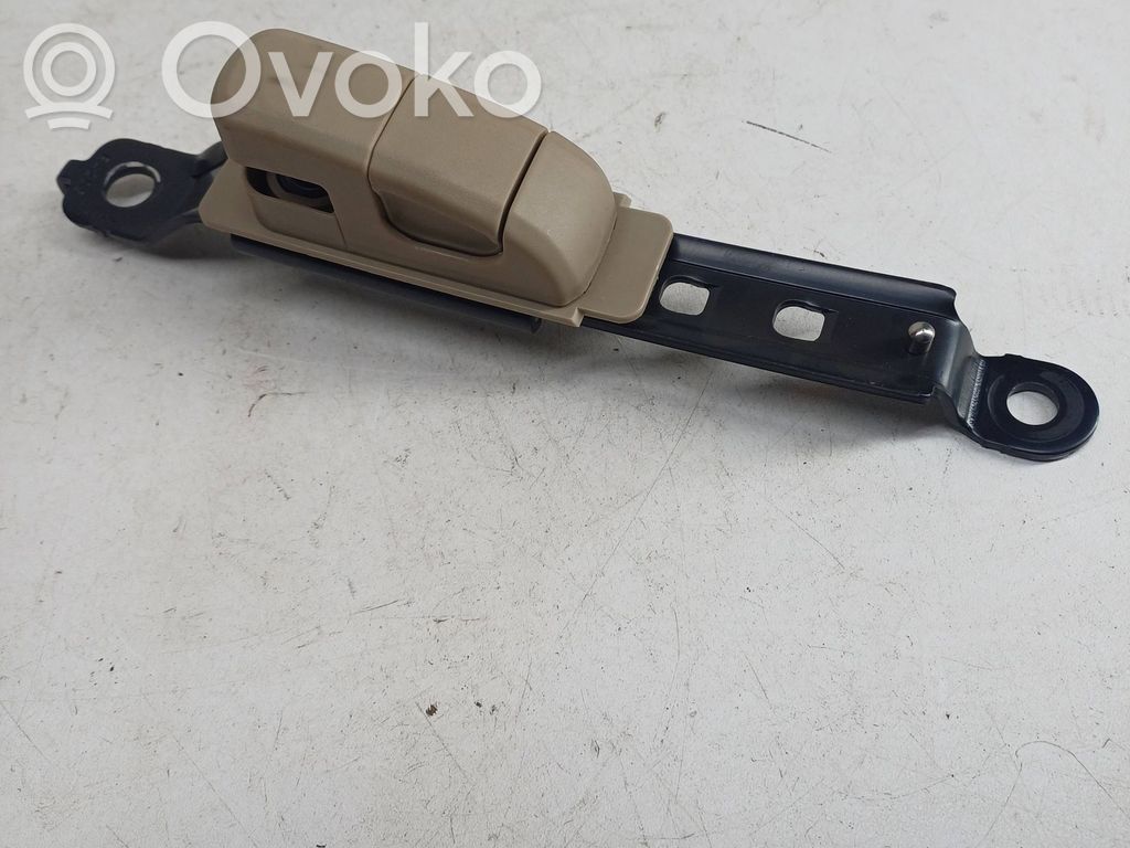 Nissan Murano Z50 Sicherheitsgurthöhenversteller 