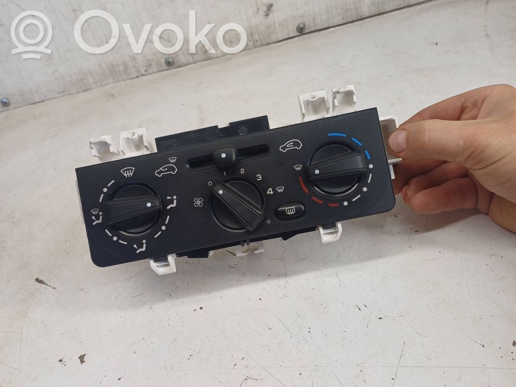Citroen C3 Climate control unit 