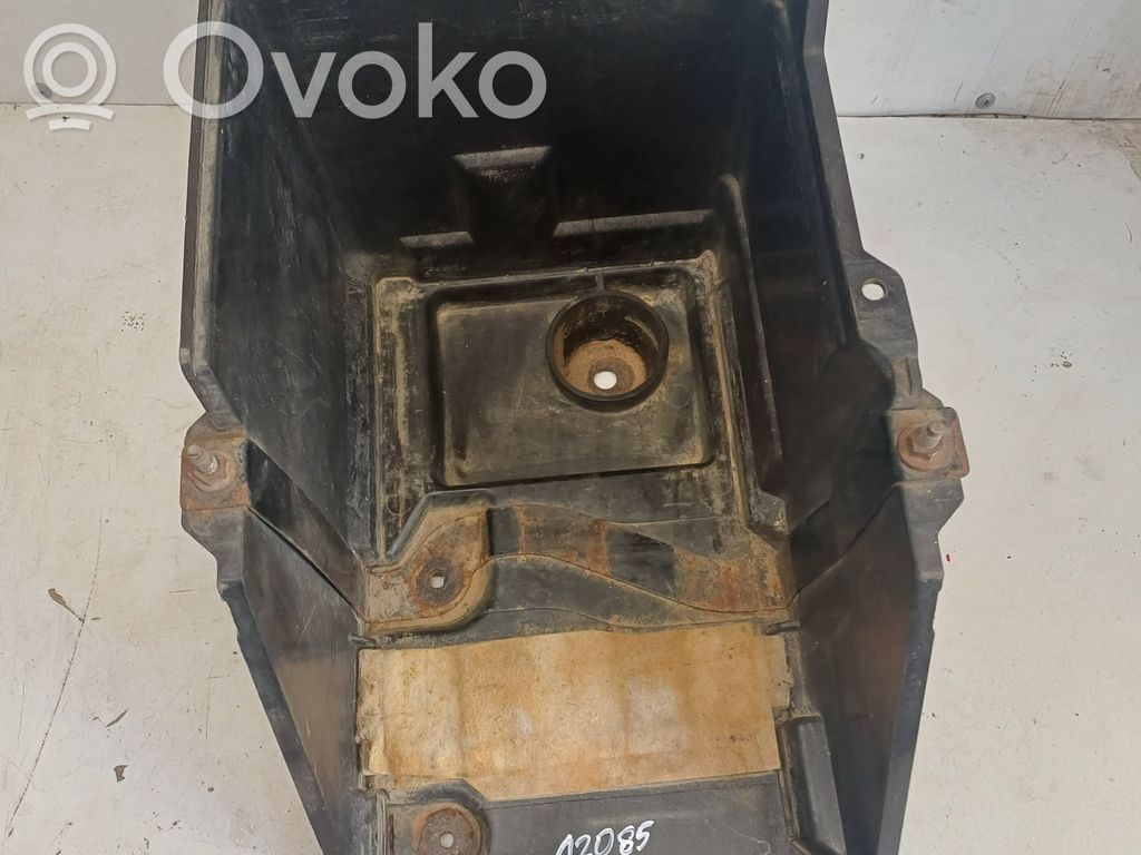 Akumuliatoriaus dėžė   CC3056040,K3006