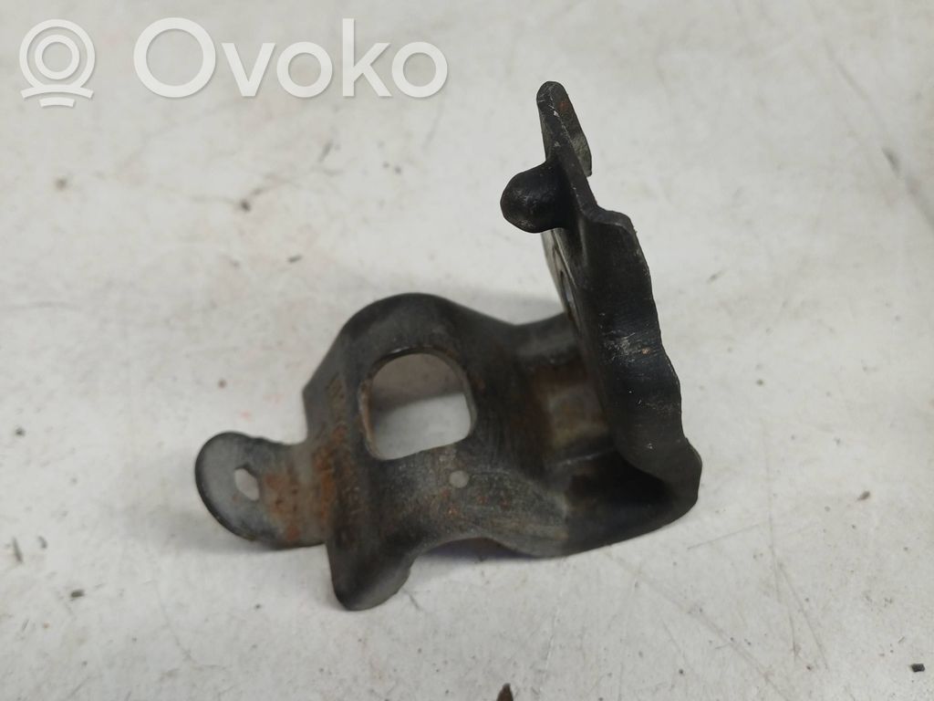 Opel Insignia A Radiator mount bracket 
