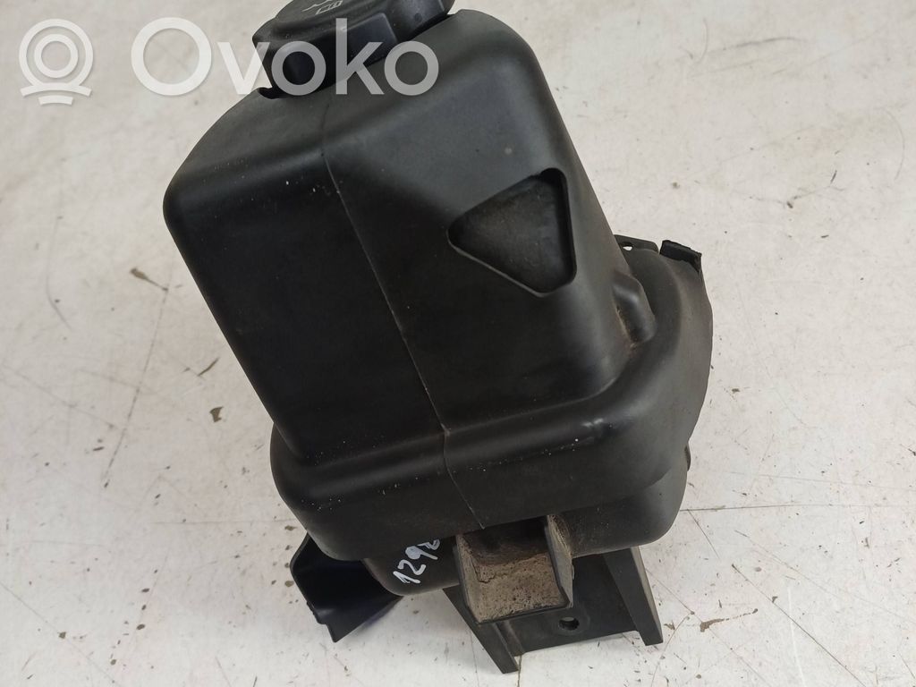 Opel Insignia A Ohjaustehostimen nestesäiliö 