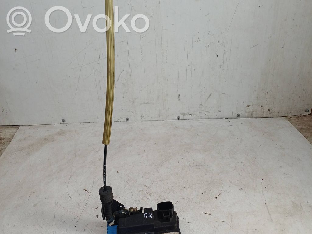 Volvo XC70 Front door lock 