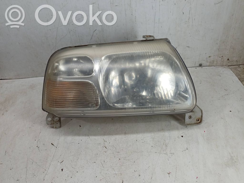 Suzuki Grand Vitara I Lampa przednia 