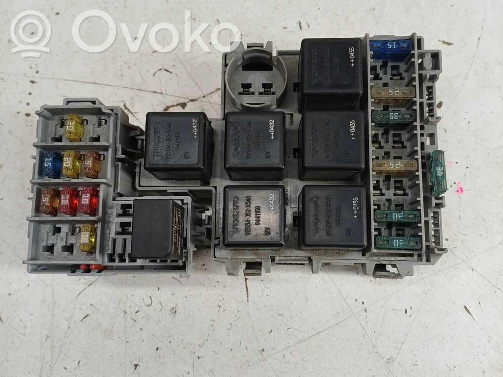 Volvo XC90 Fuse module 