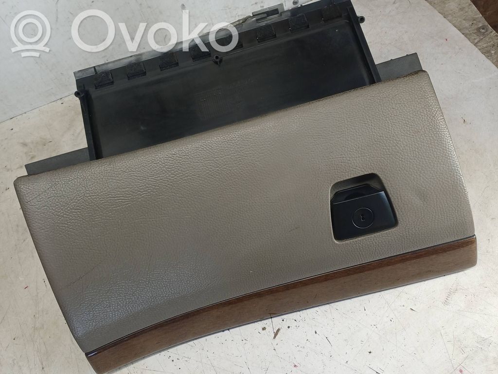 Volvo XC90 Daiktadėžės (bordačioko) komplektas 