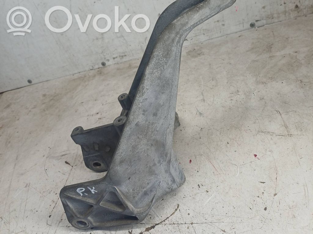 Mini One - Cooper R50 - 53 Engine mounting bracket 