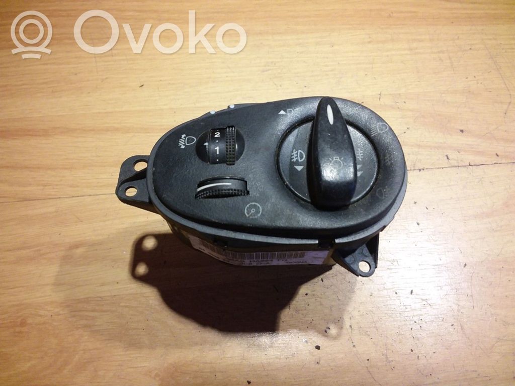 Ford Focus Light switch 