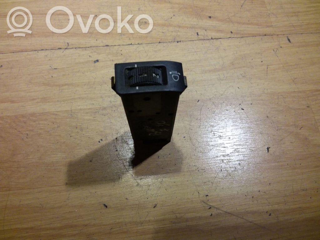 BMW 7 E38 Headlight level height control switch 