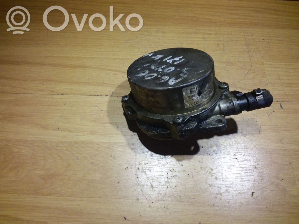 Audi A6 S6 C6 4F Vacuum pump 