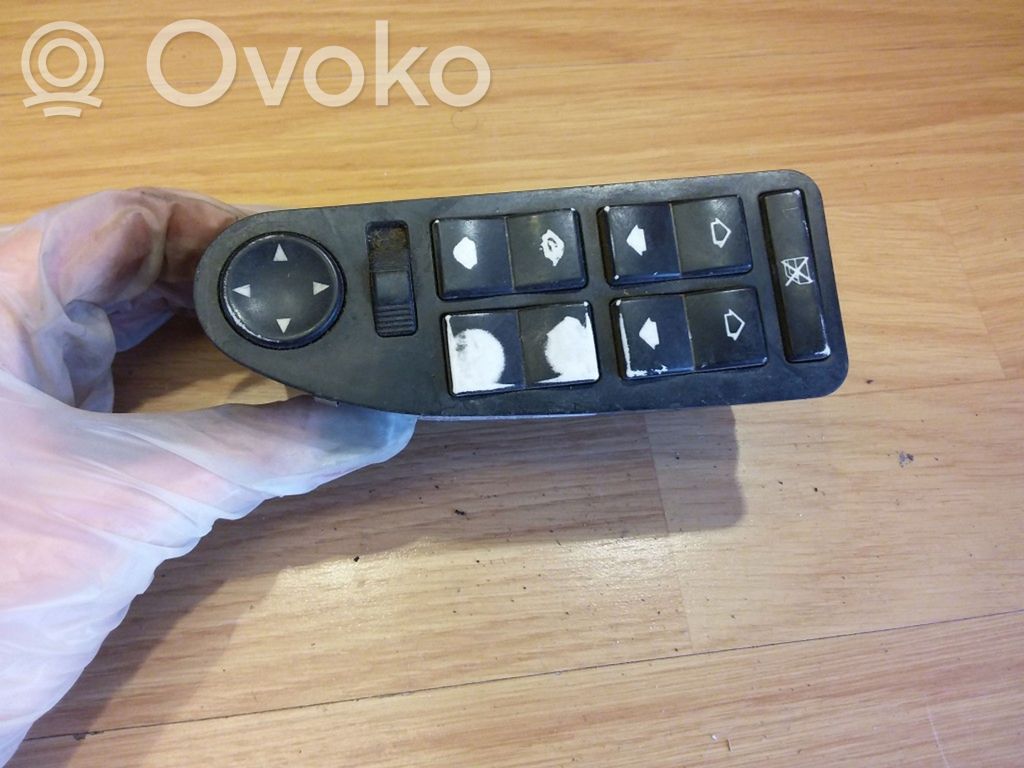BMW 5 E39 Electric window control switch 