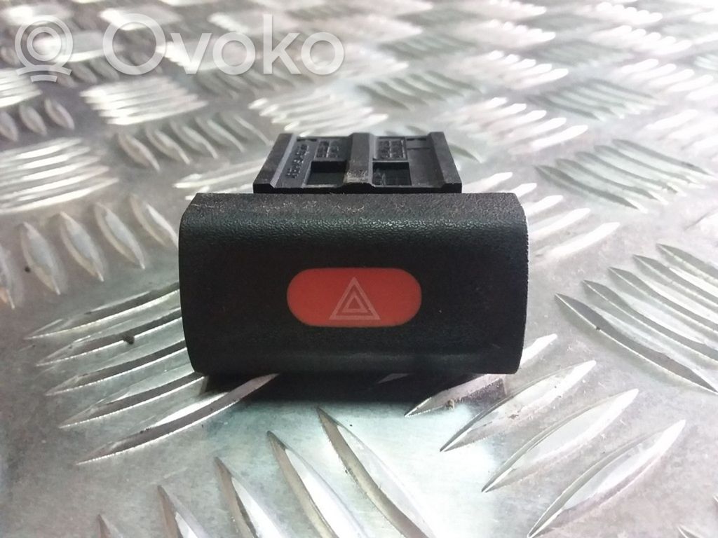 Opel Omega B1 Hazard light switch 