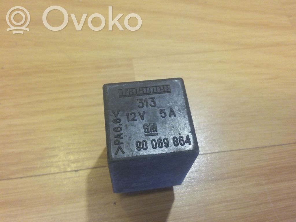Opel Omega B1 Other relay 