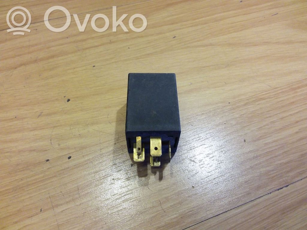 Opel Omega B1 Other relay 