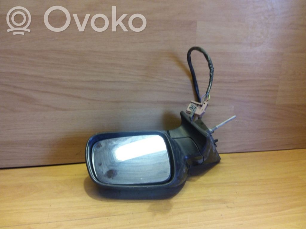 Peugeot 407 Front door electric wing mirror 