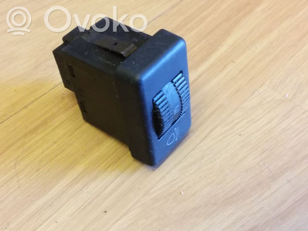 Volkswagen PASSAT B3 Headlight level height control switch 