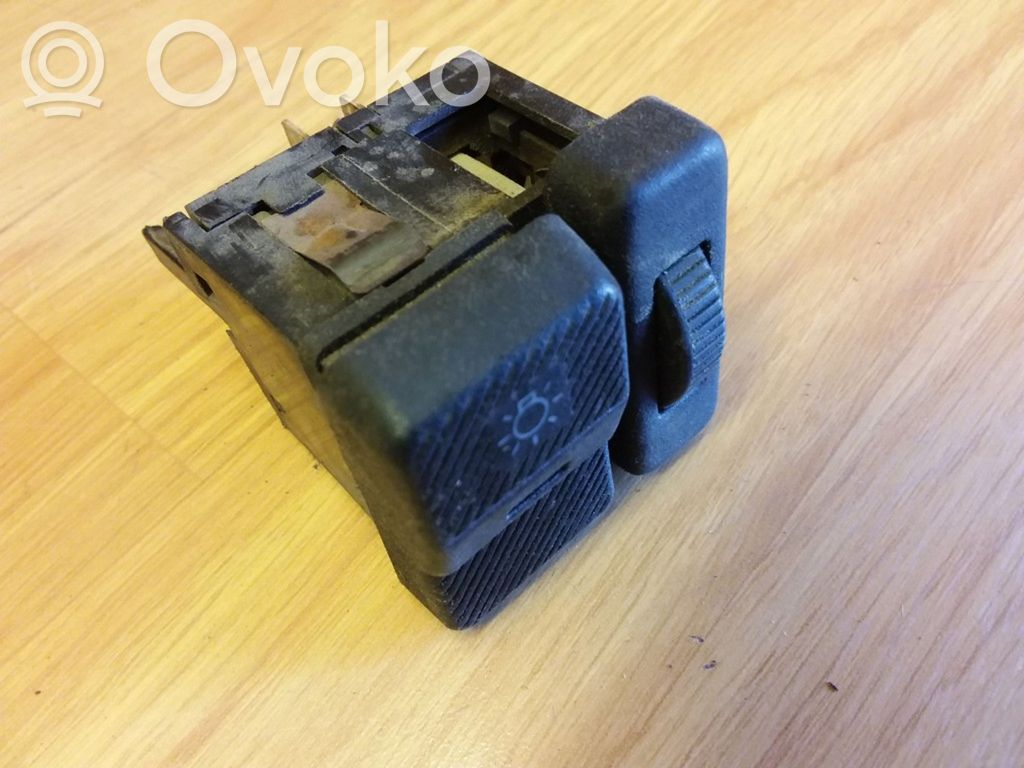 Volkswagen PASSAT B3 Light switch 