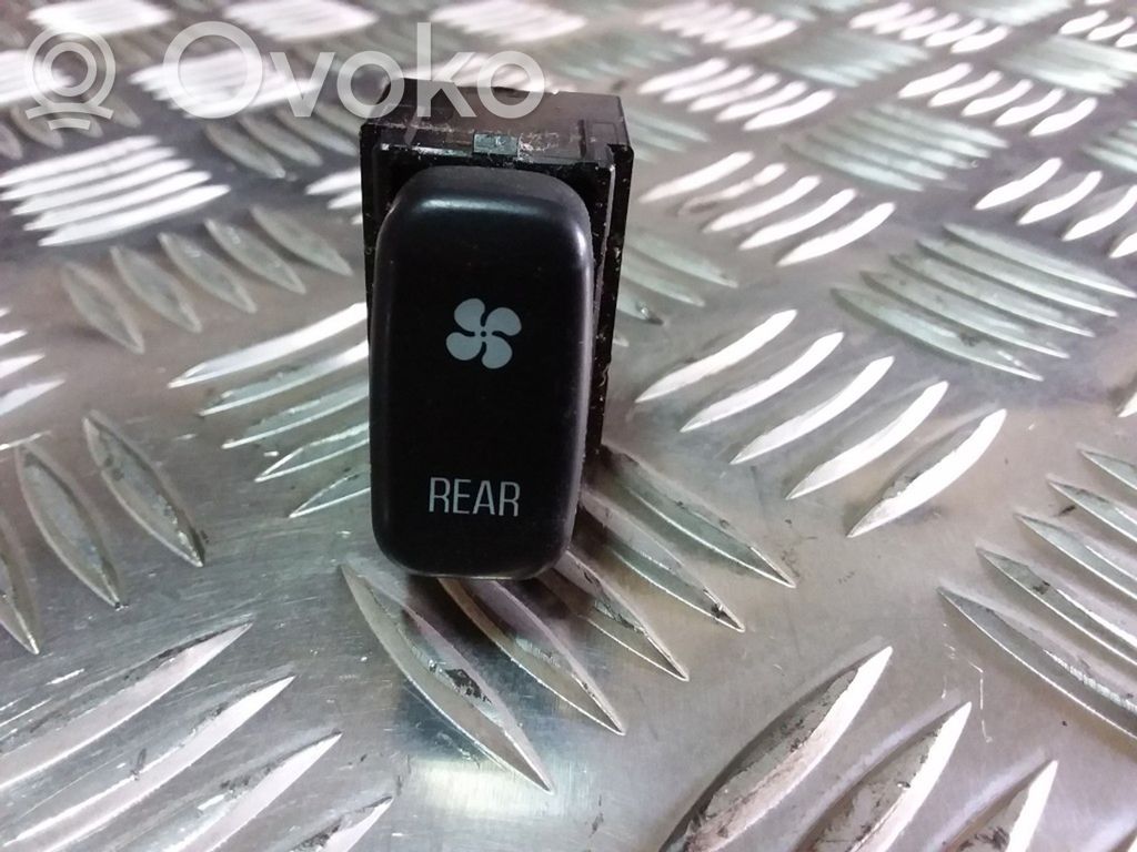 Mitsubishi Pajero Air conditioning (A/C) switch 