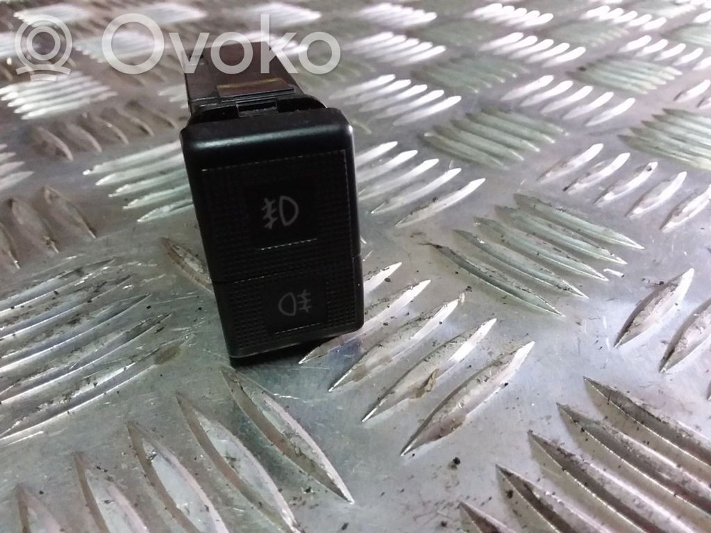 Fog light switch