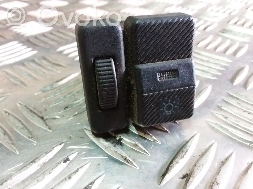 Volkswagen PASSAT B3 Light switch 