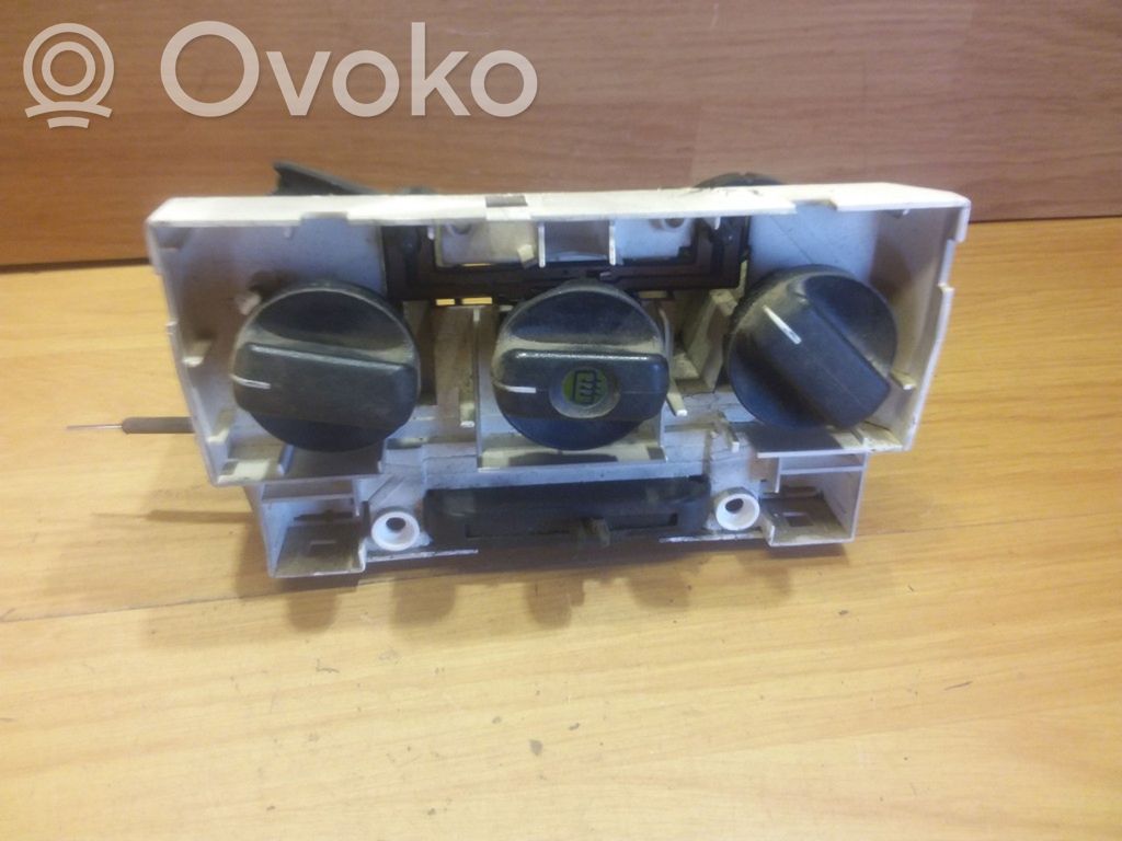 Opel Corsa B Climate control unit 
